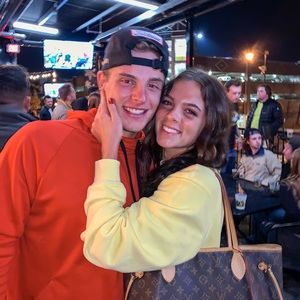 Meet your Posher, Derek